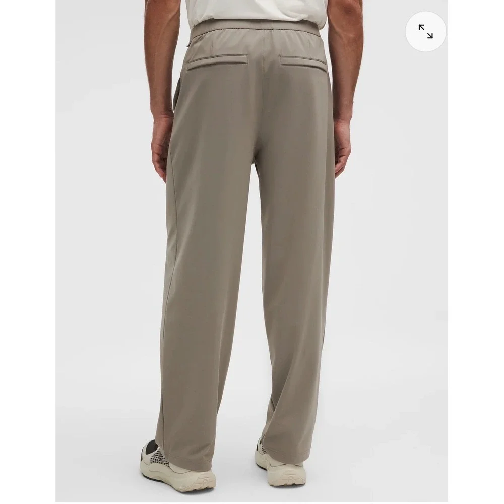 Lululemon Mens Relaxed Fit Trouser ash‎ gray XXL LM5BNYS Wide Leg Pleated Pant